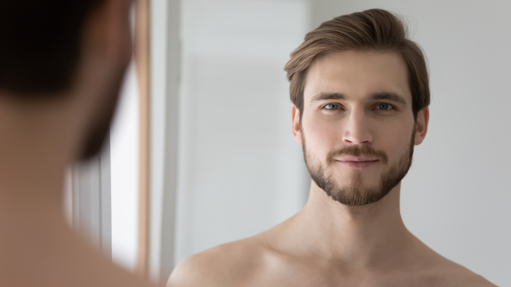 Headshot,Portrait,Of,Handsome,Young,Metrosexual,Man,Look,In,Mirror